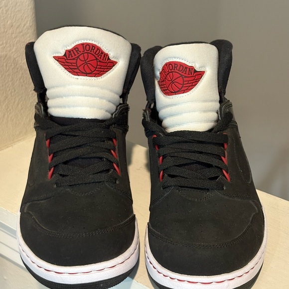 Nike Air Jordan Sixty Club Black/Gym Red 535861-001 SZ 7Y Rare Retro Jordan’s J - Picture 8 of 11